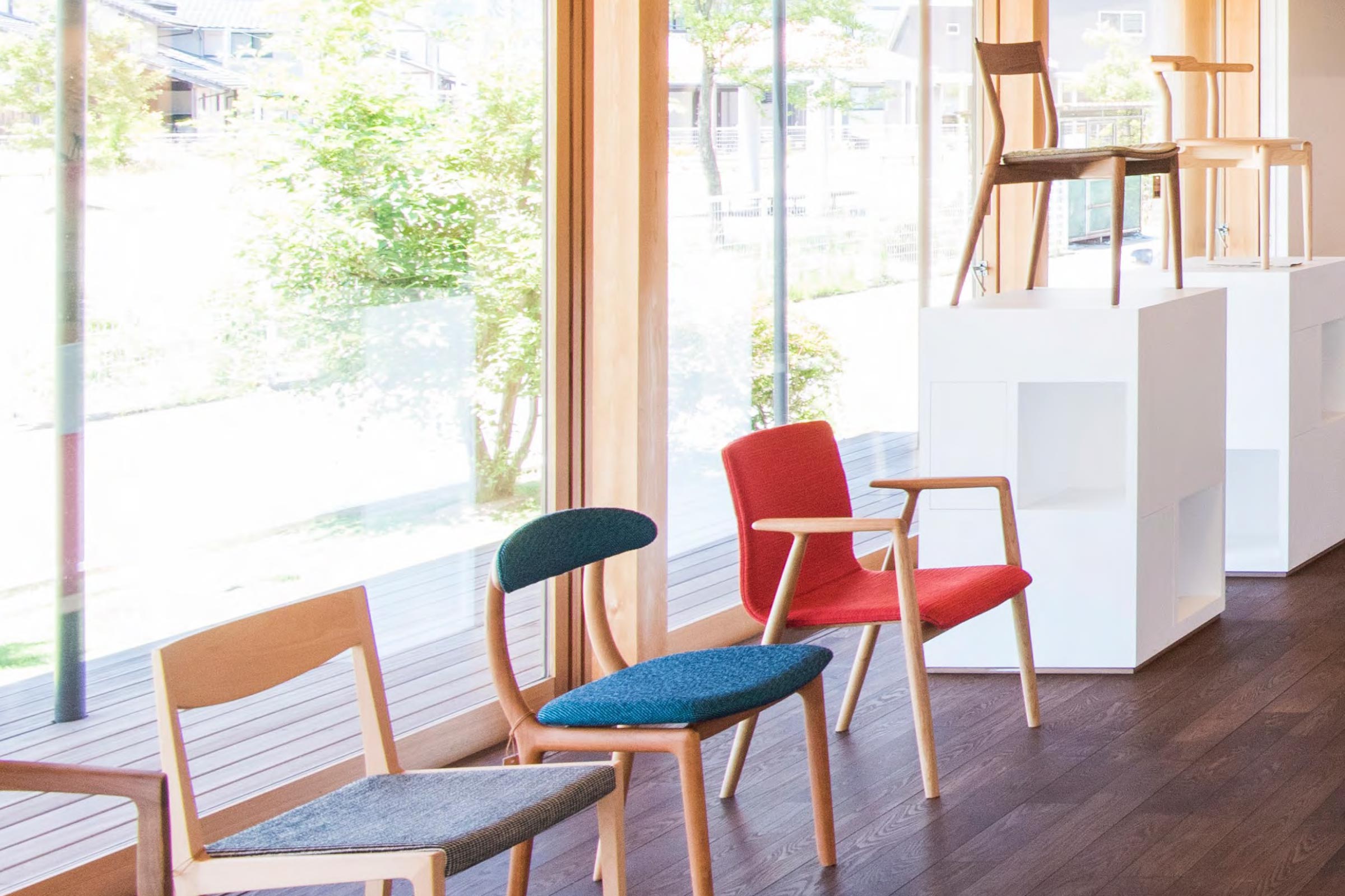 宮崎椅子製作所