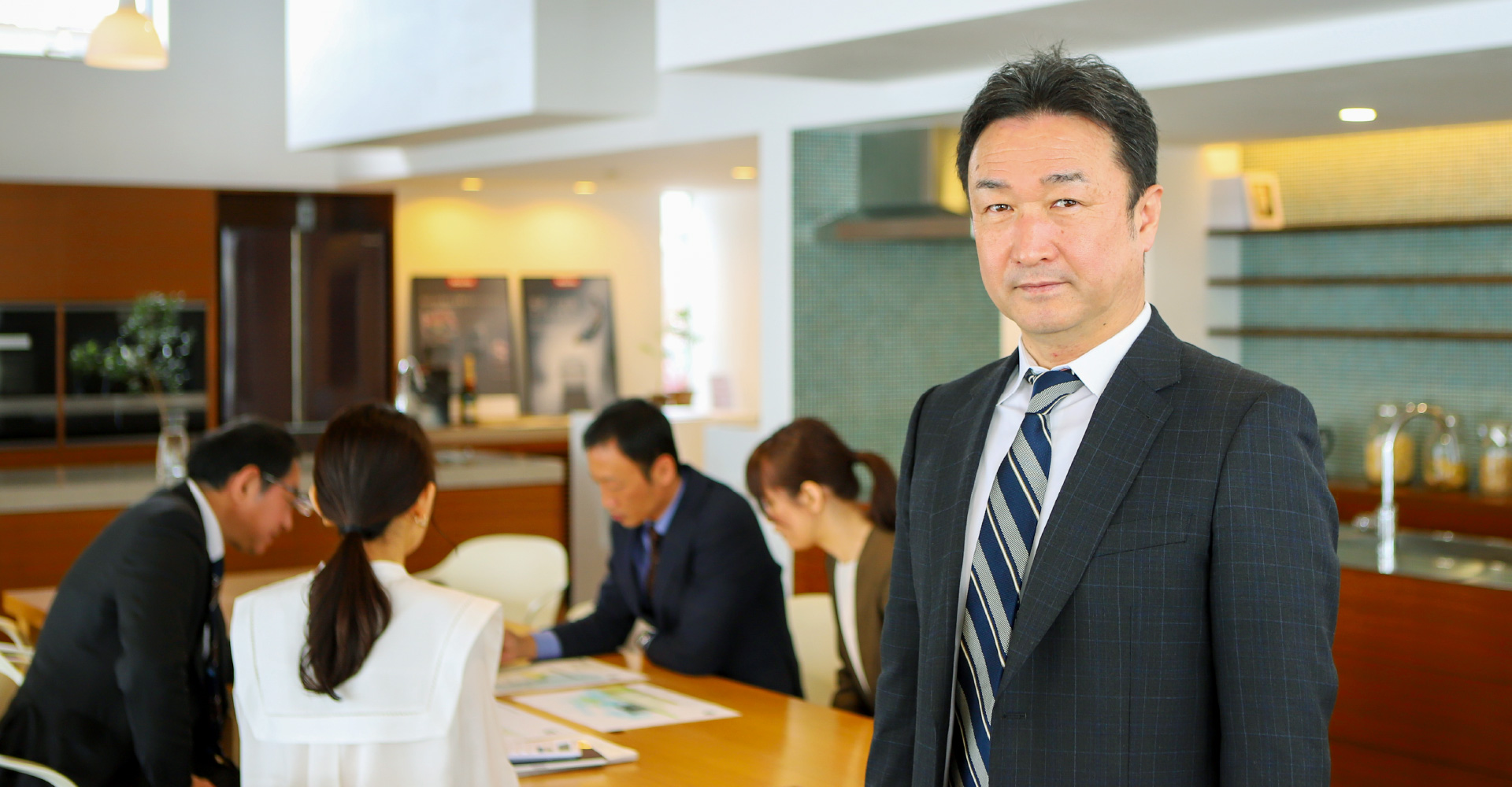 常に新鮮な組織をめざしつつ社員がベストパフォーマンスを出せる環境を整備。